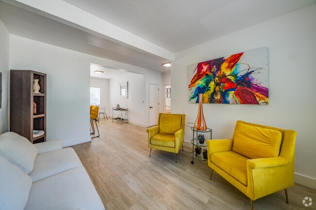 Interior Photo - Design Place Rental