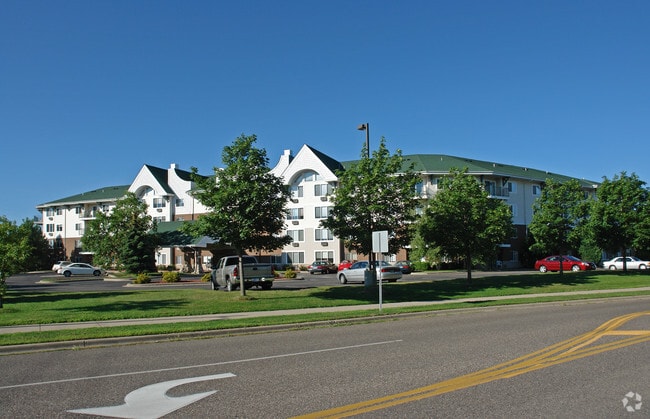 Building Photo - WestRidge
