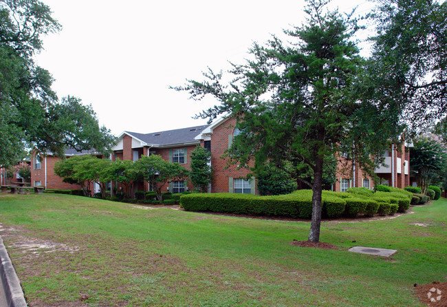 Photo - Gordon Oaks Retirement Community Apartments