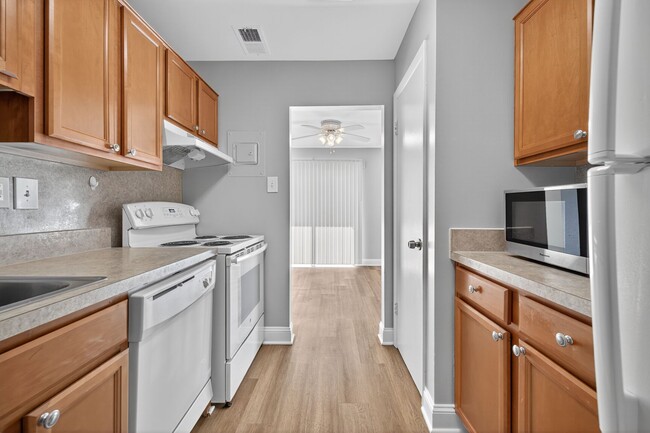 Building Photo - Brooklawn Apartments