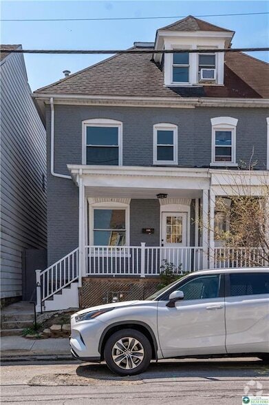 Building Photo - 1334 Lehigh St Rental