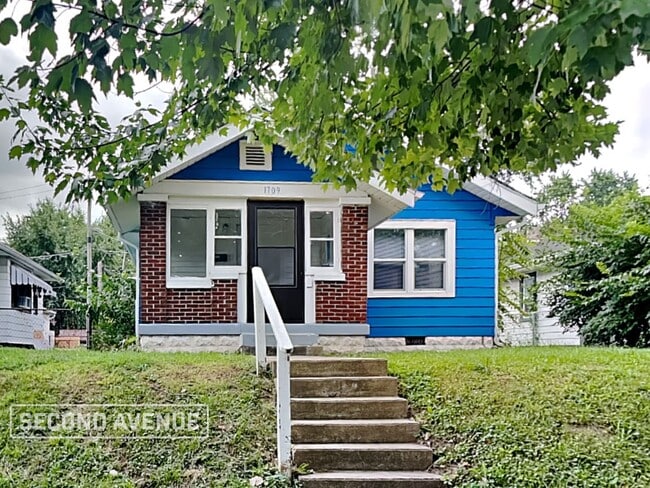 Building Photo - 1709 N Tacoma Ave Rental