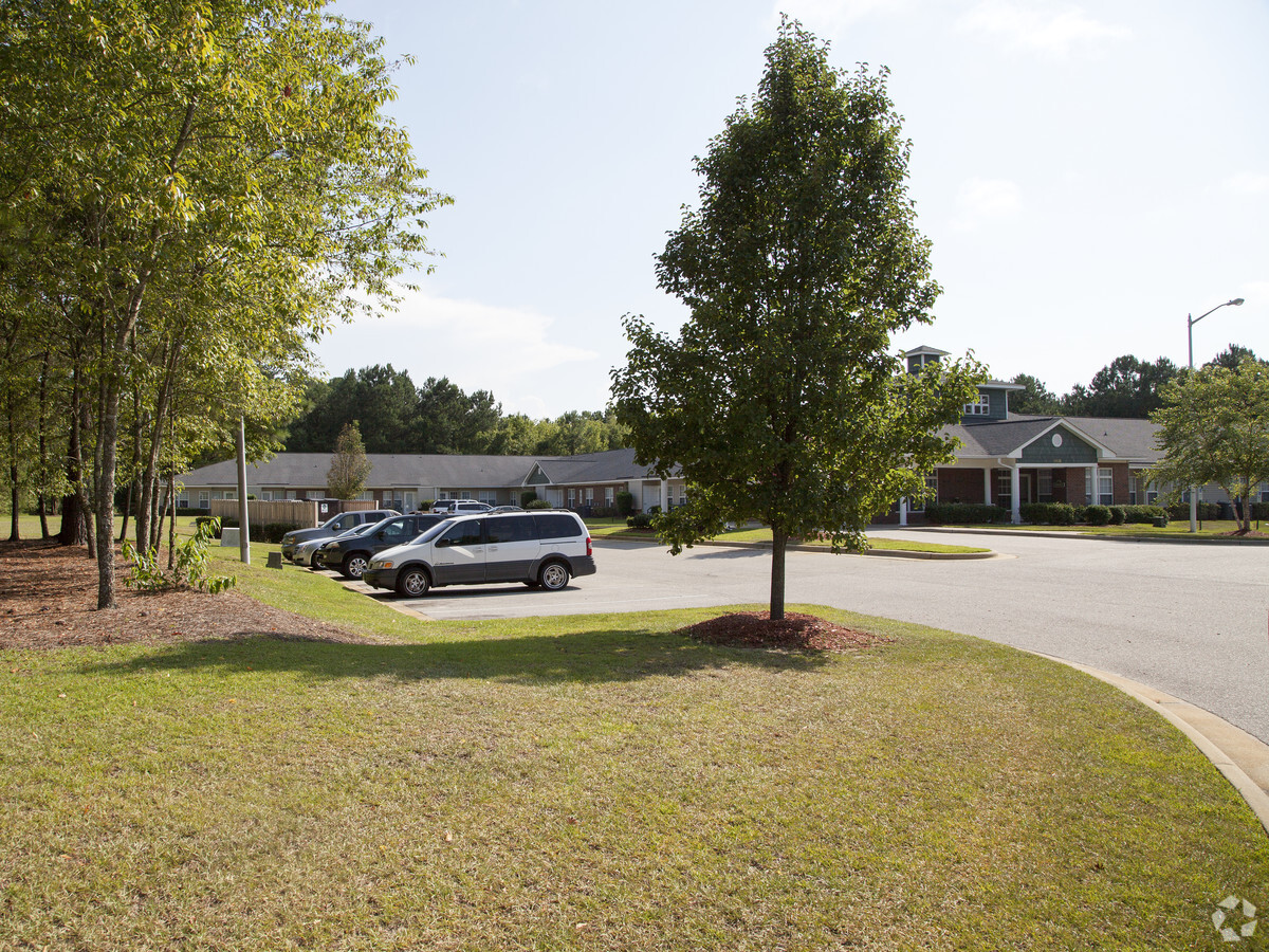 Bunce Manor Apartments - Bunce Manor Apartments