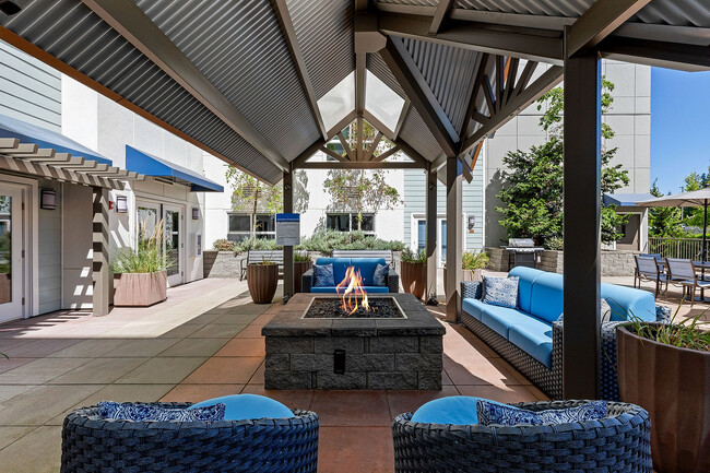 Building Photo - Destinations Lynnwood 61+ Active Adult Apartment Homes