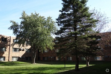 Primary Photo - Marshall Square Apartments