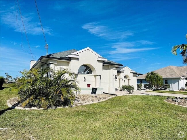 Building Photo - 8 Sportsman Terrace Rental