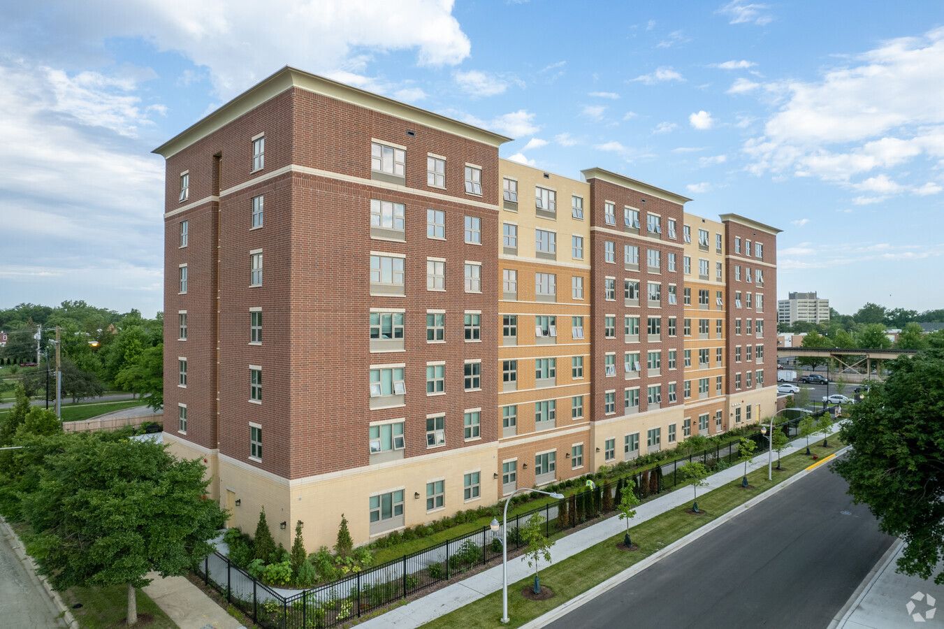 Montclare Senior Residences of Englewood - Montclare Senior Residences of Englewood Apartments