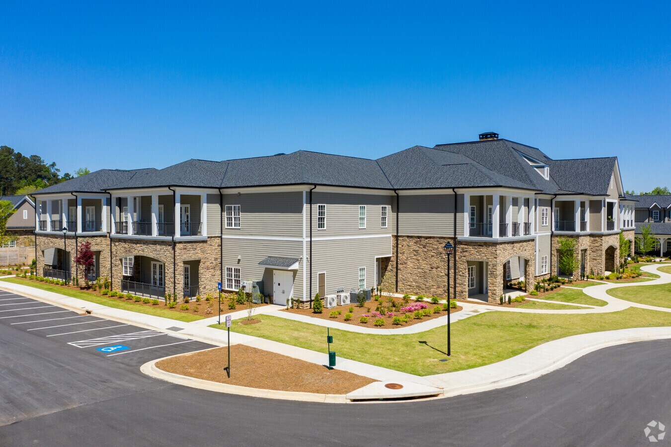 Photo - Holbrook of Woodstock Apartments