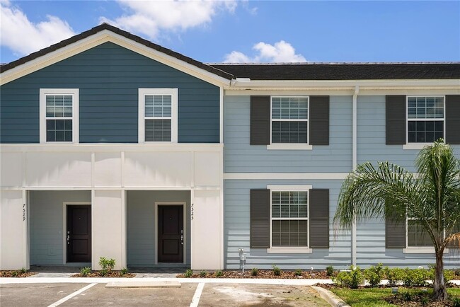 Photo - 7525 Oak Spg Ln Townhome
