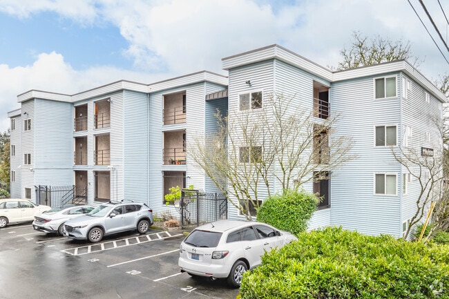 Building Photo - New Horizons Apartments