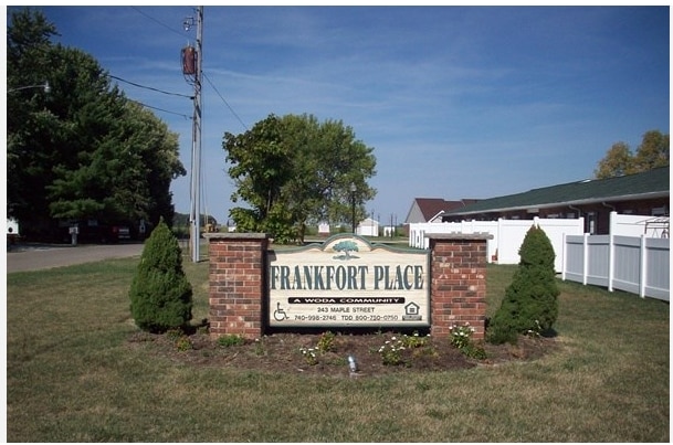 Frankfort Place - Frankfort Place Apartments