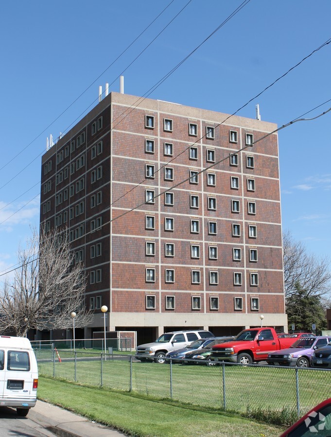 Liggins Tower - Liggins Tower Apartments