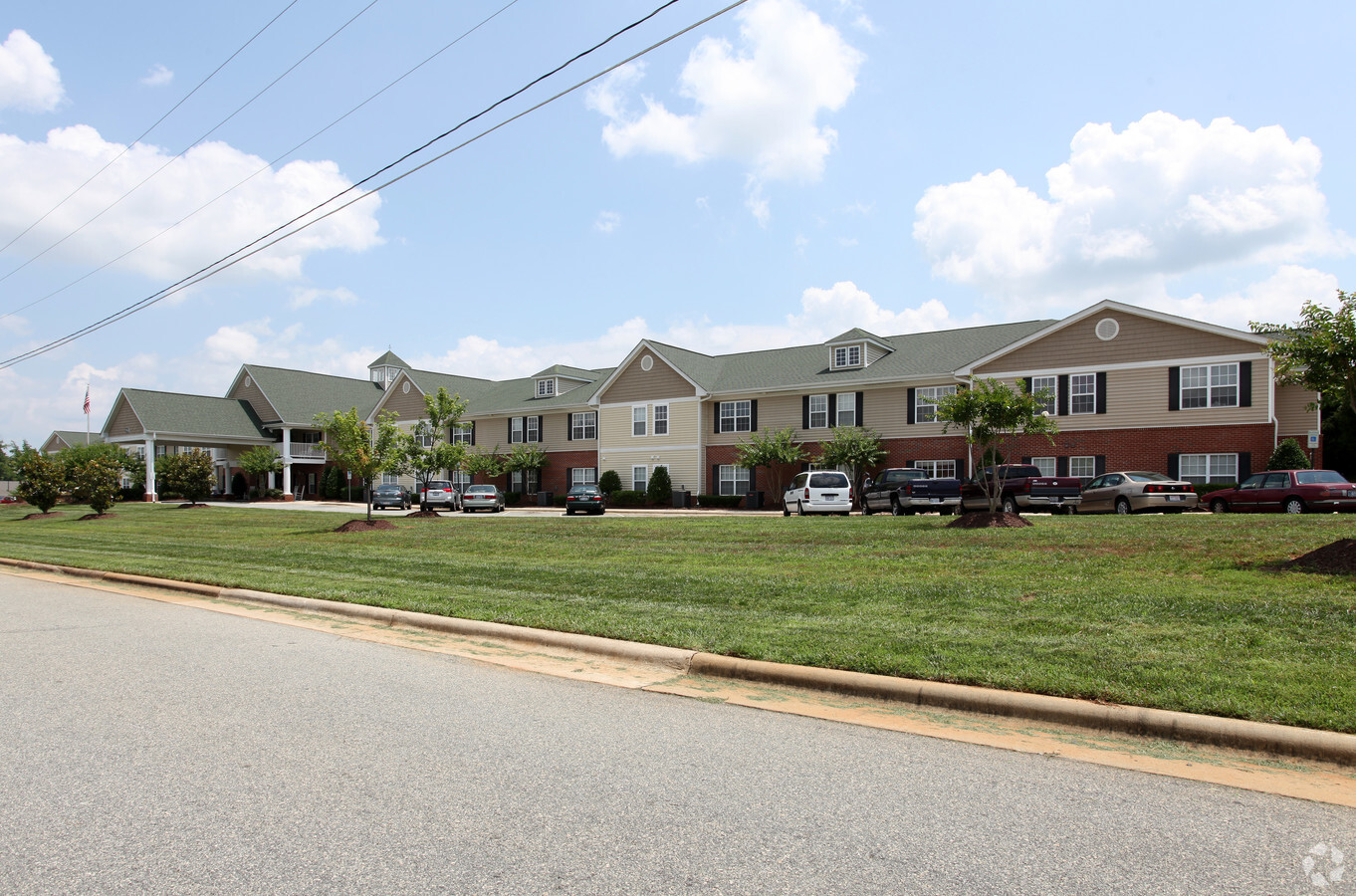 Photo - Auburn Spring Apartments