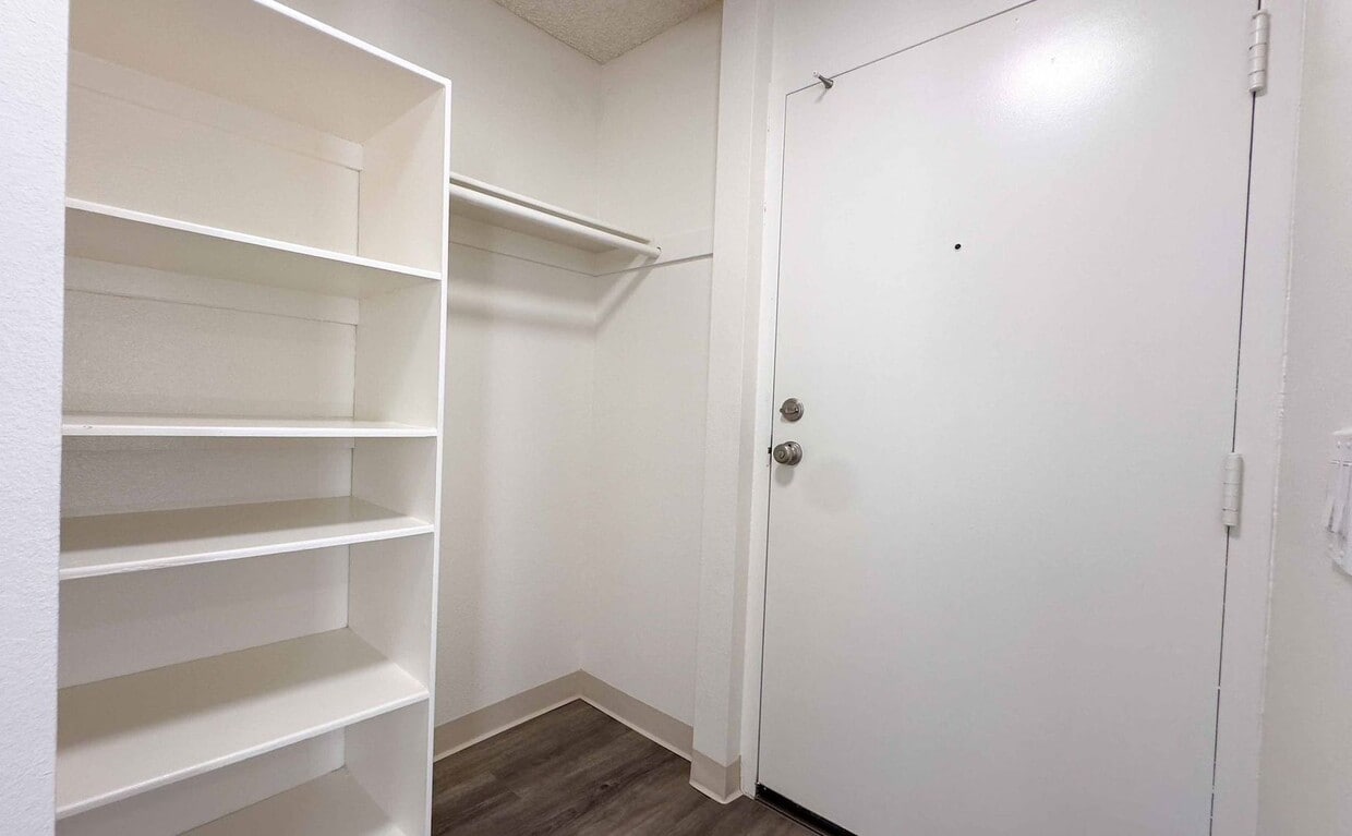 Floor Plan - Modern One-Bedroom  Walkable to Downtown Escondido