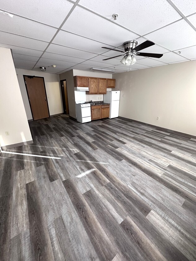 Floor Plan - Efficiency