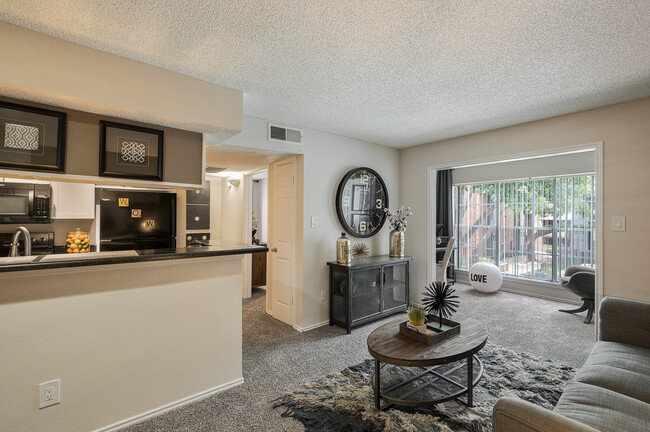 Living Room - Chesapeake Apartments