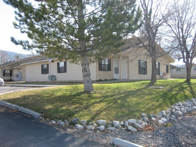 Building Photo - Manti Senior Apartments
