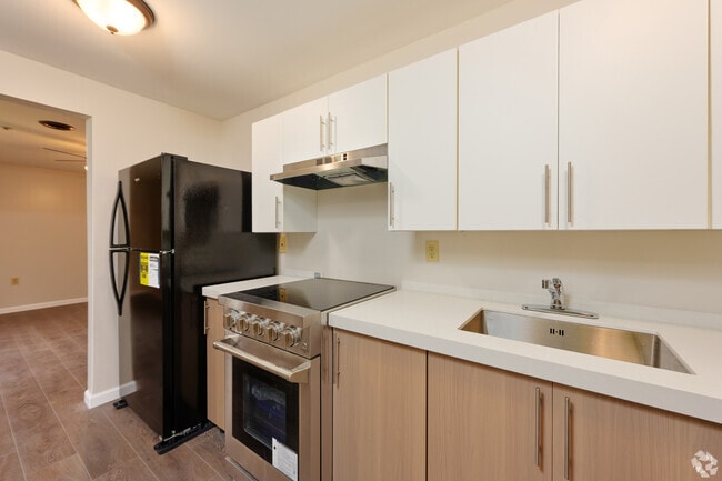 Interior Photo - The Laurel Residences on Main