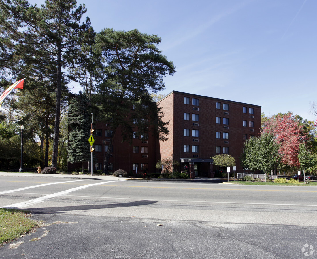 Photo - Portage Lakes Kiwanis Tower Apartments