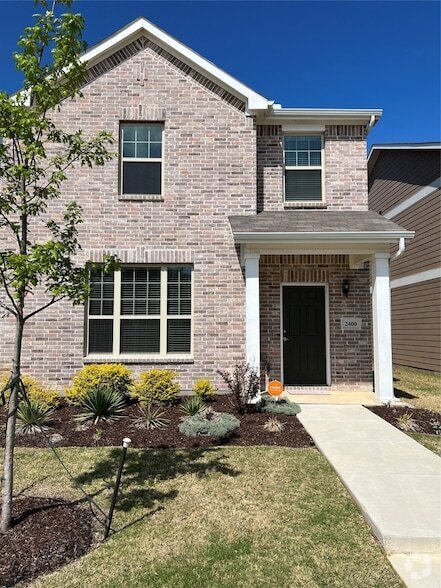 Building Photo - 2400 Greystone Dr Rental