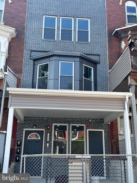 Photo - 1806 W Ontario St Townhome