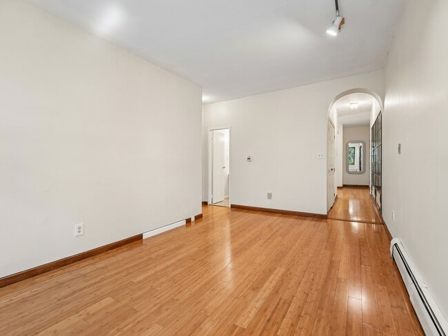 Building Photo - 121 Garrison Ave