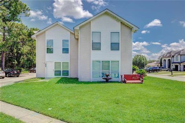 Photo - 14224 River Rd Townhome