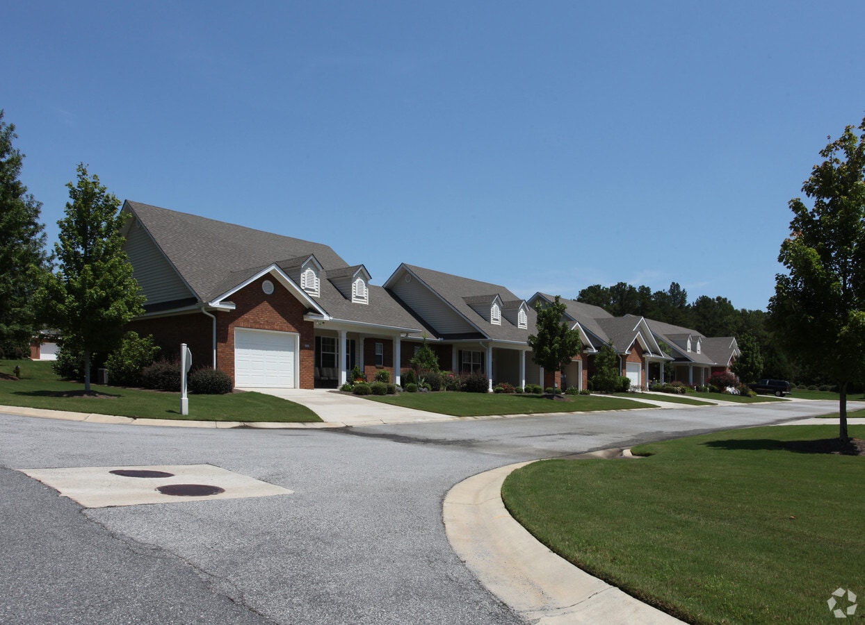 Gables at Wolf Creek Apartments Macon, 0 unit available