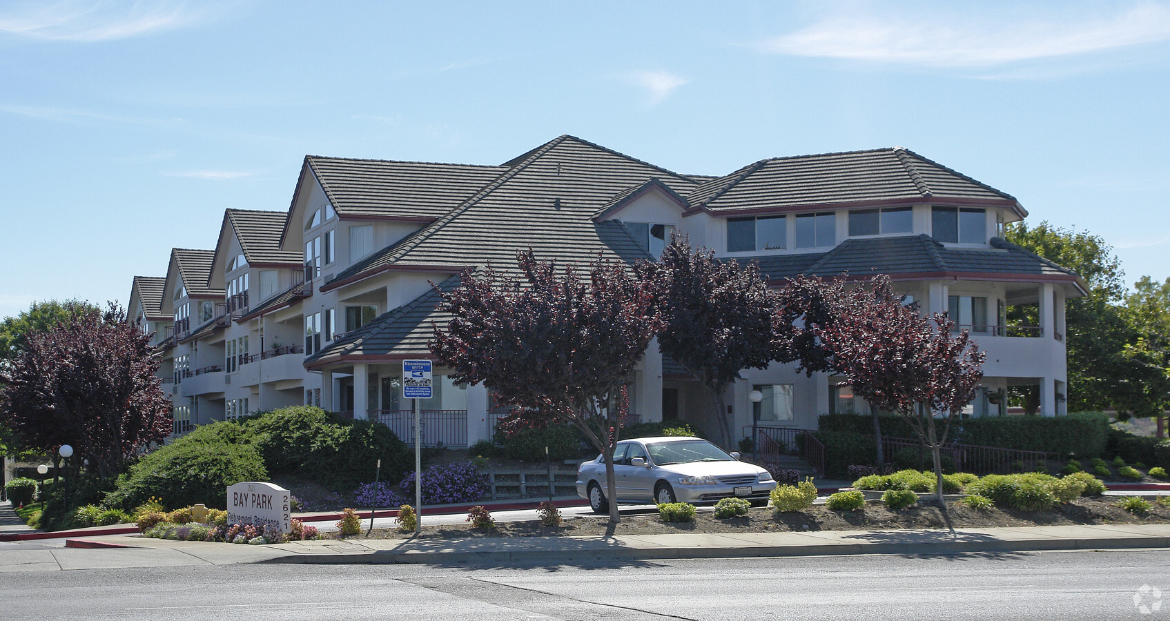 Bay Park - Bay Park Apartments