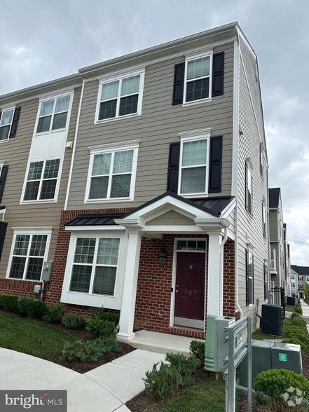 Building Photo - 707 McComb Pl Rental