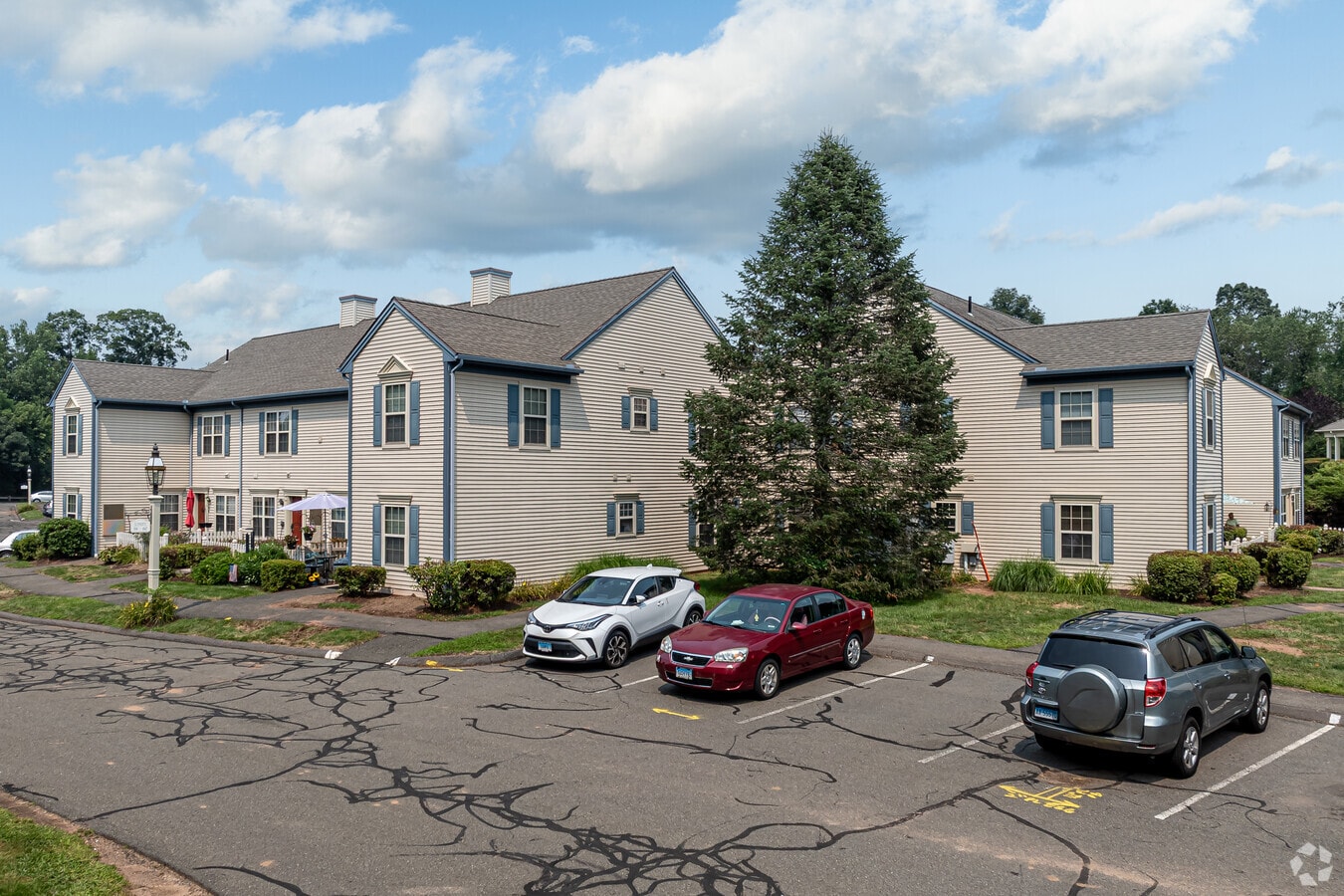 Watson Farm - Watson Farm Apartments
