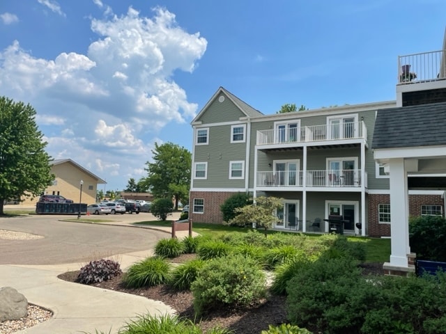 Waunakee Country View - Waunakee Country View Apartments