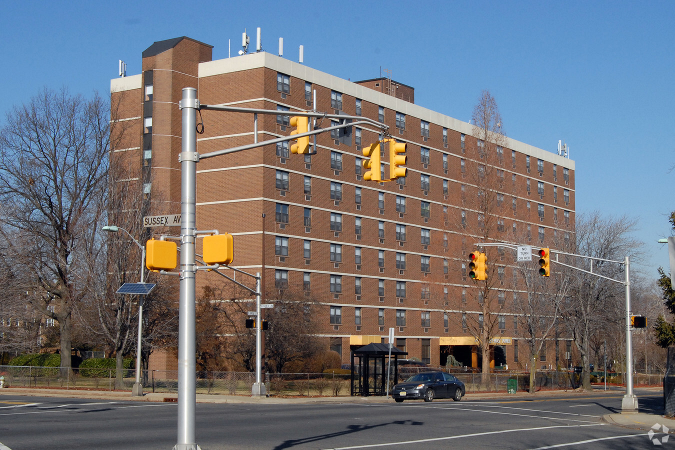 Photo - Bailey-Holt Tower Apartments