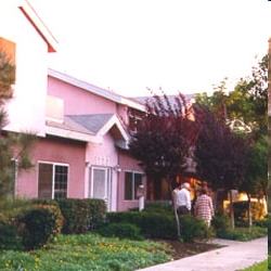 Photo - Villa Nueva Apartments