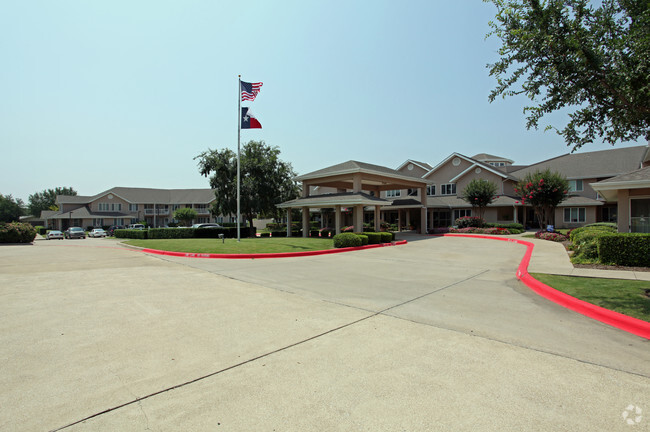 Photo - Solstice Senior Living at Plano Apartments