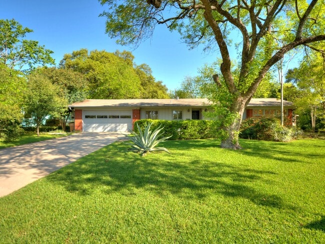 Building Photo - 2600 Twin Oaks Dr Rental