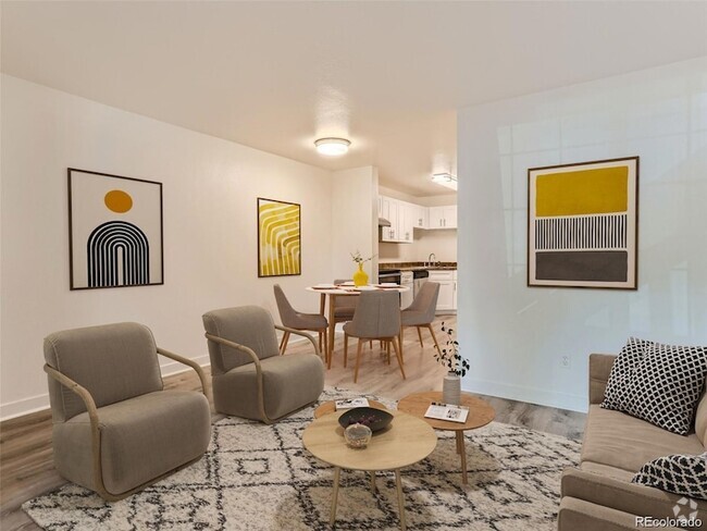 Building Photo - 165 S Sable Blvd Rental