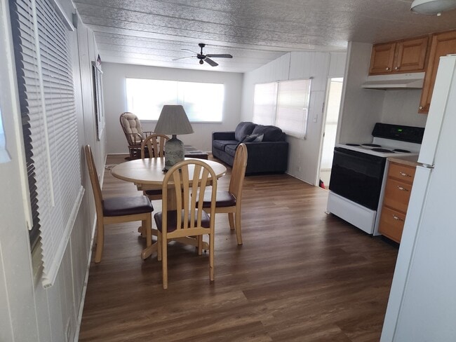 Building Photo - 2110 Ohio Ave