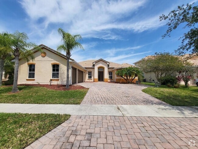 Building Photo - 3538 Valleyview Dr Rental