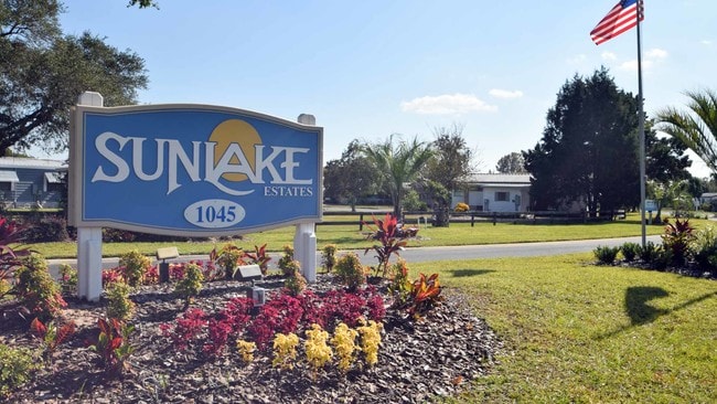 Sunlake Estates - Sunlake Estates Apartments