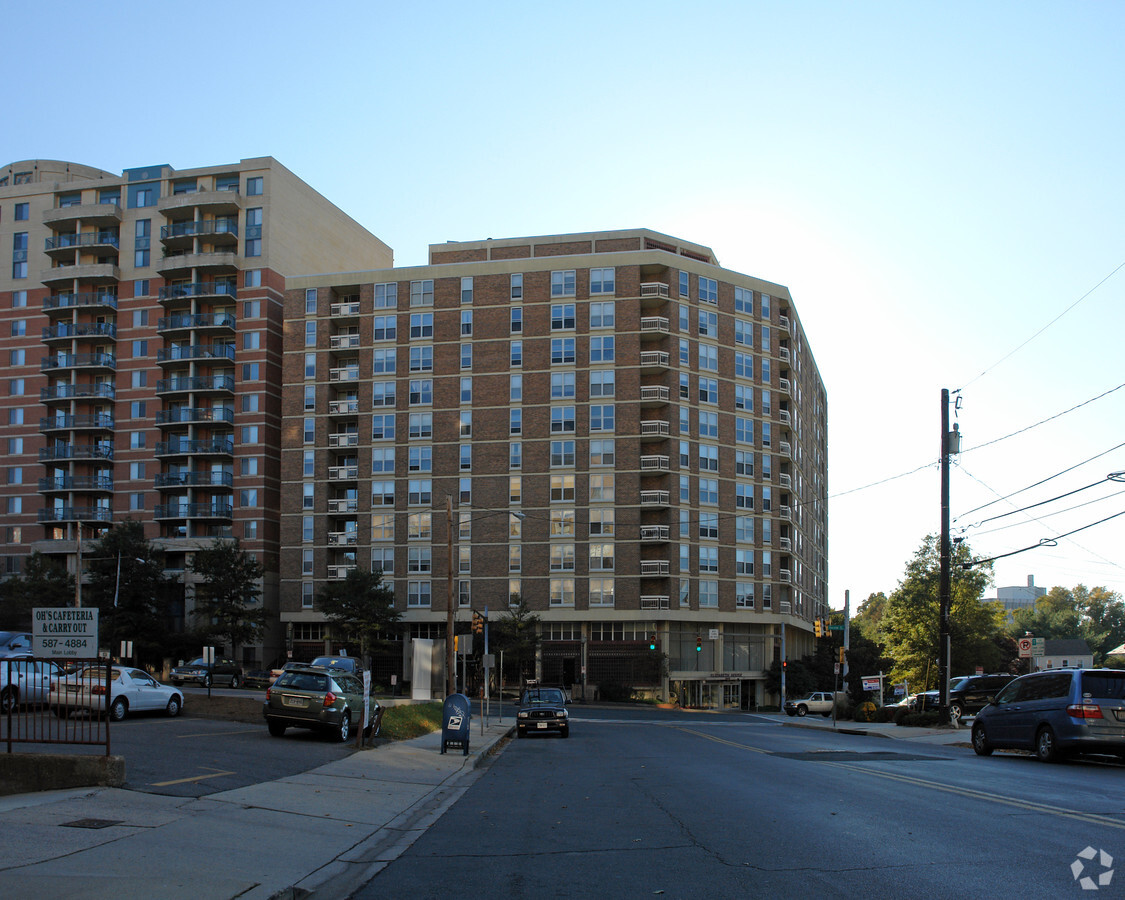 Elizabeth House - Elizabeth House Apartments