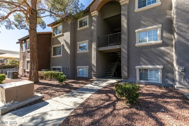 Photo - 2750 Durango Dr Unit 2012 Condo