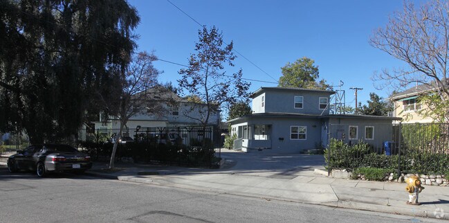 Building Photo - 6027-6043 Hayes Ave Rental