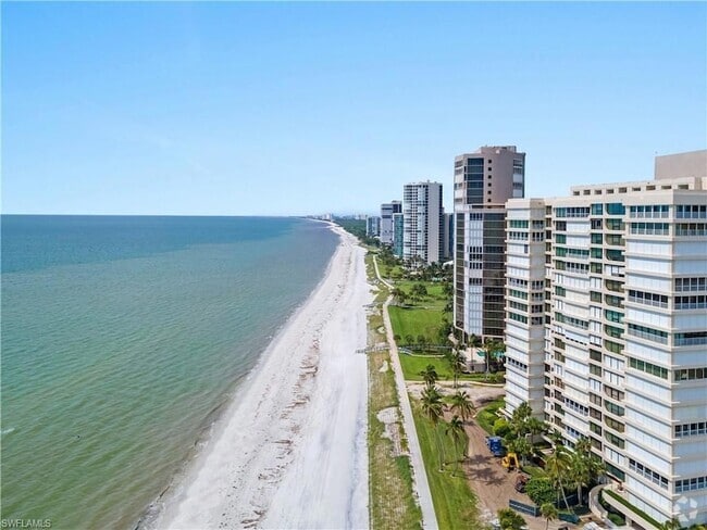 Building Photo - 555 Park Shore Dr Rental