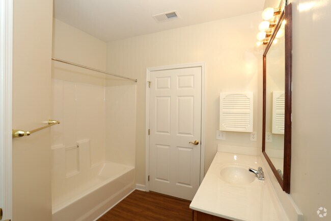 Alexander Heights Luxury Senior Apartments - Fredericksburg, Virginia ...