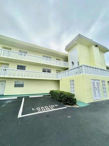 Photo - 1100 Ponce De Leon Cir Unit 108 Condo