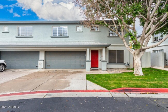 Photo - 324 W Culver St Townhome