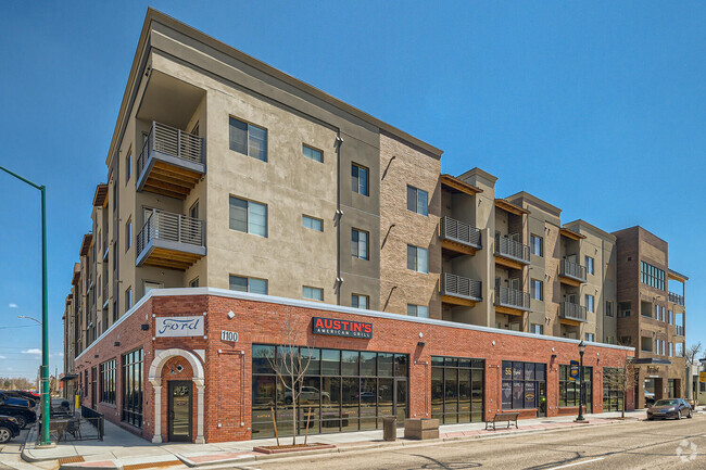 8th Avenue and 11th Street - City Center Apartments