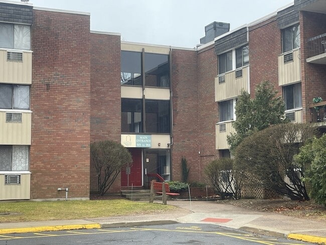 Photo - 963 High Path Rd Rental