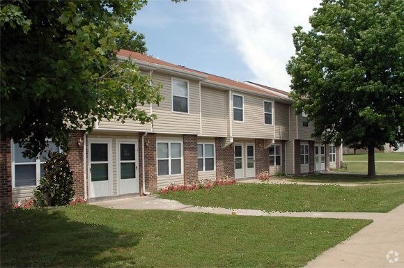 Building Photo - Prairie Plains Apartments